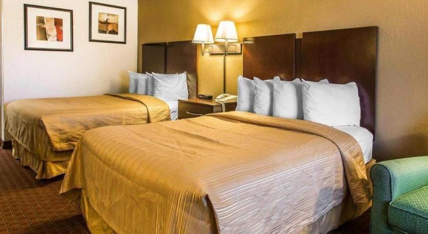 Quality Inn & Suites Near פנמה סיטי ביץ' מראה חיצוני תמונה